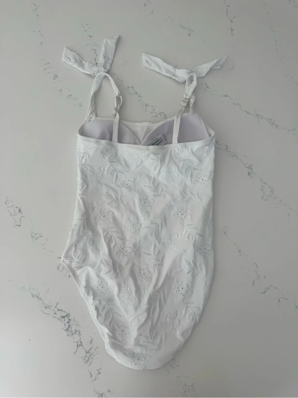 Tommy Bahama White Eyelet Hideaway One Piece Swimsuit Size 6 - Picture 3 of 5